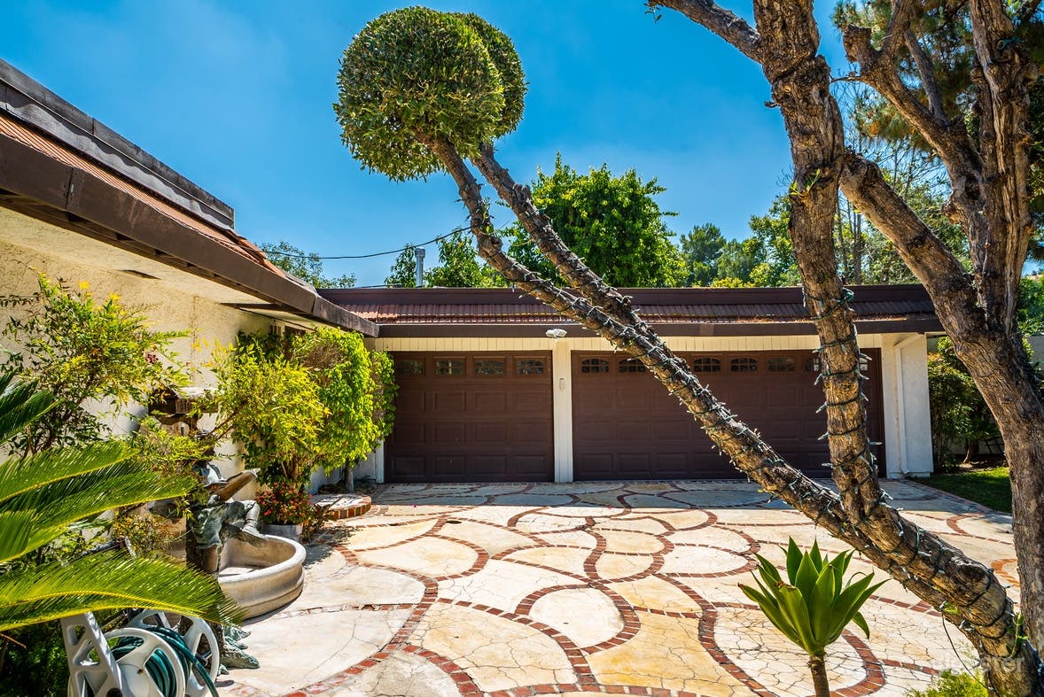 Gorgeous Calabasas Home - Ideal for Reality Show Photo 2