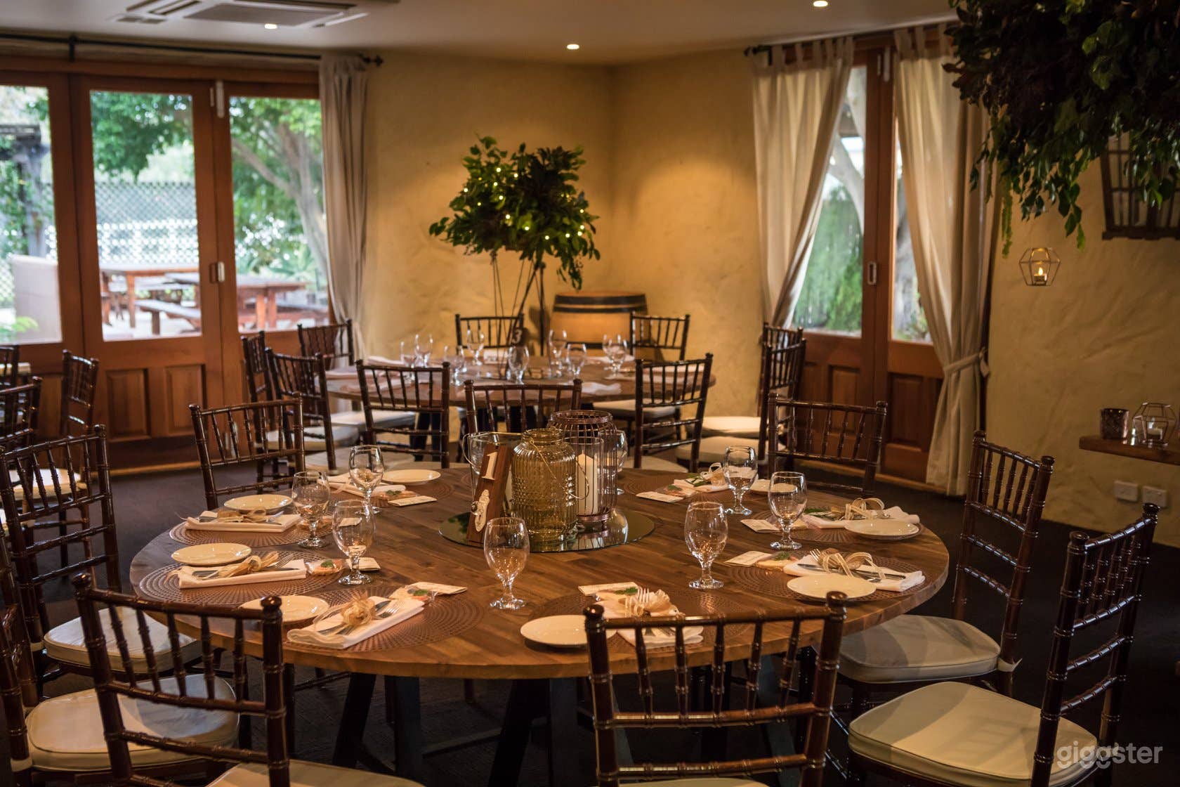 Incredible Restaurant with Stunning Views in Upper Swan, WA Photo 1