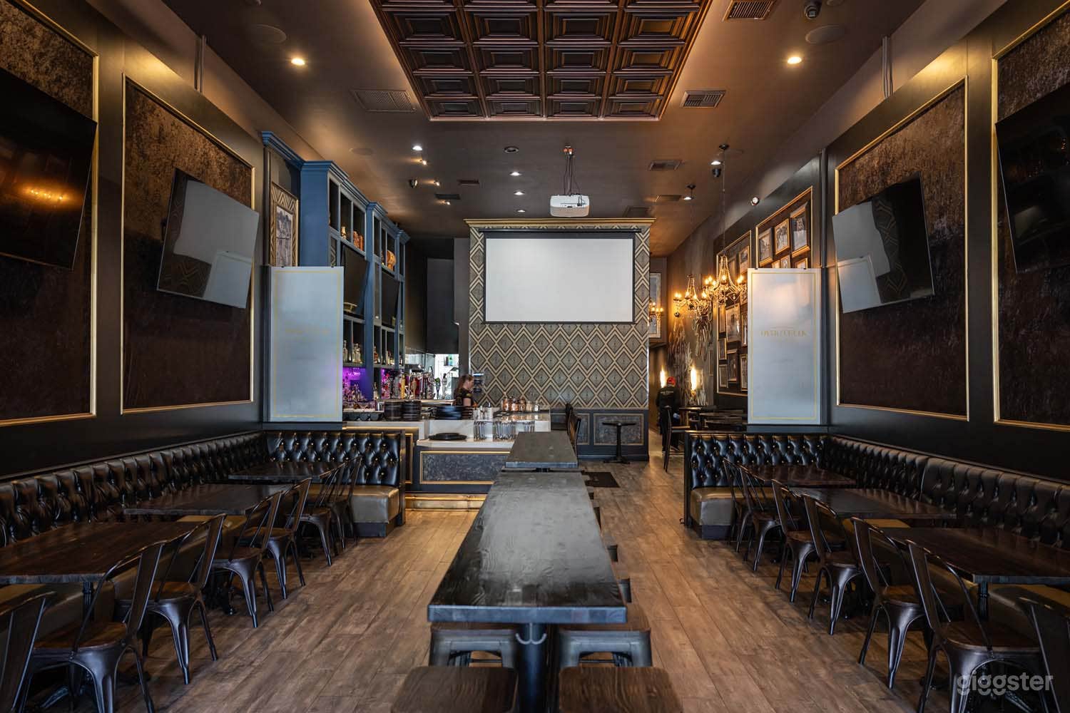 Burbank vintage sports bar Photo 1