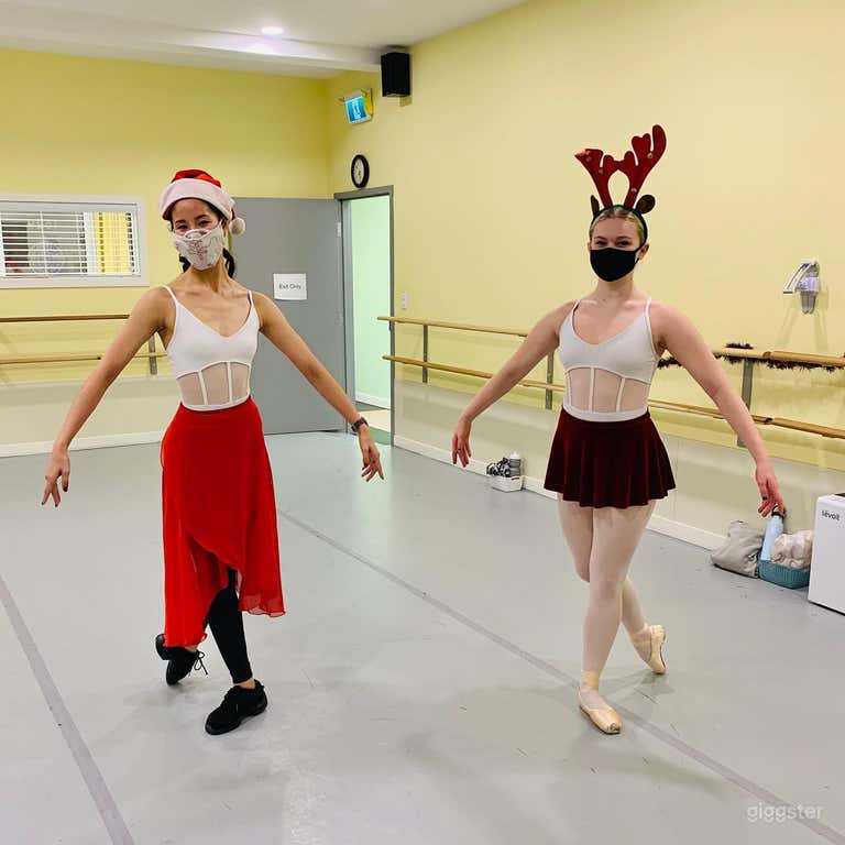  Banana Studio - Warm & Welcoming Dance Studio 3 