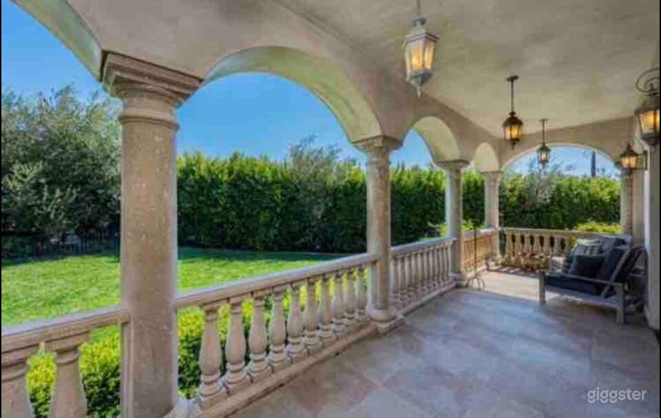 Patio off kitchen & dining room