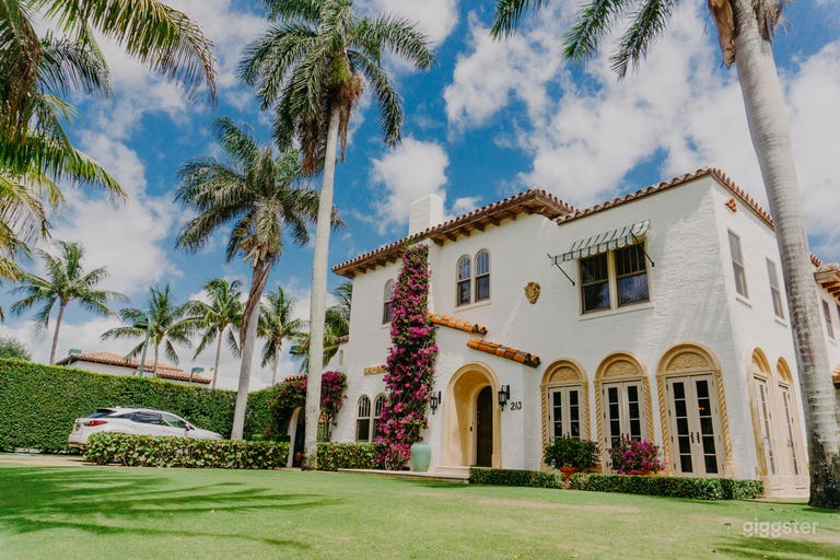  Front exposure of main house 