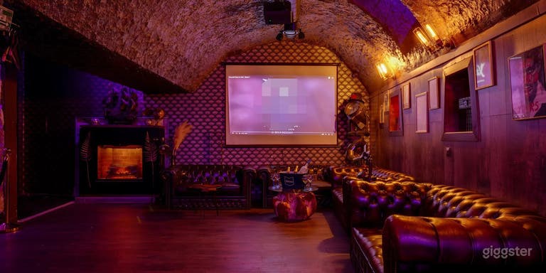 Hidden Speakeasy Bar Under Paris Stone Vaults 