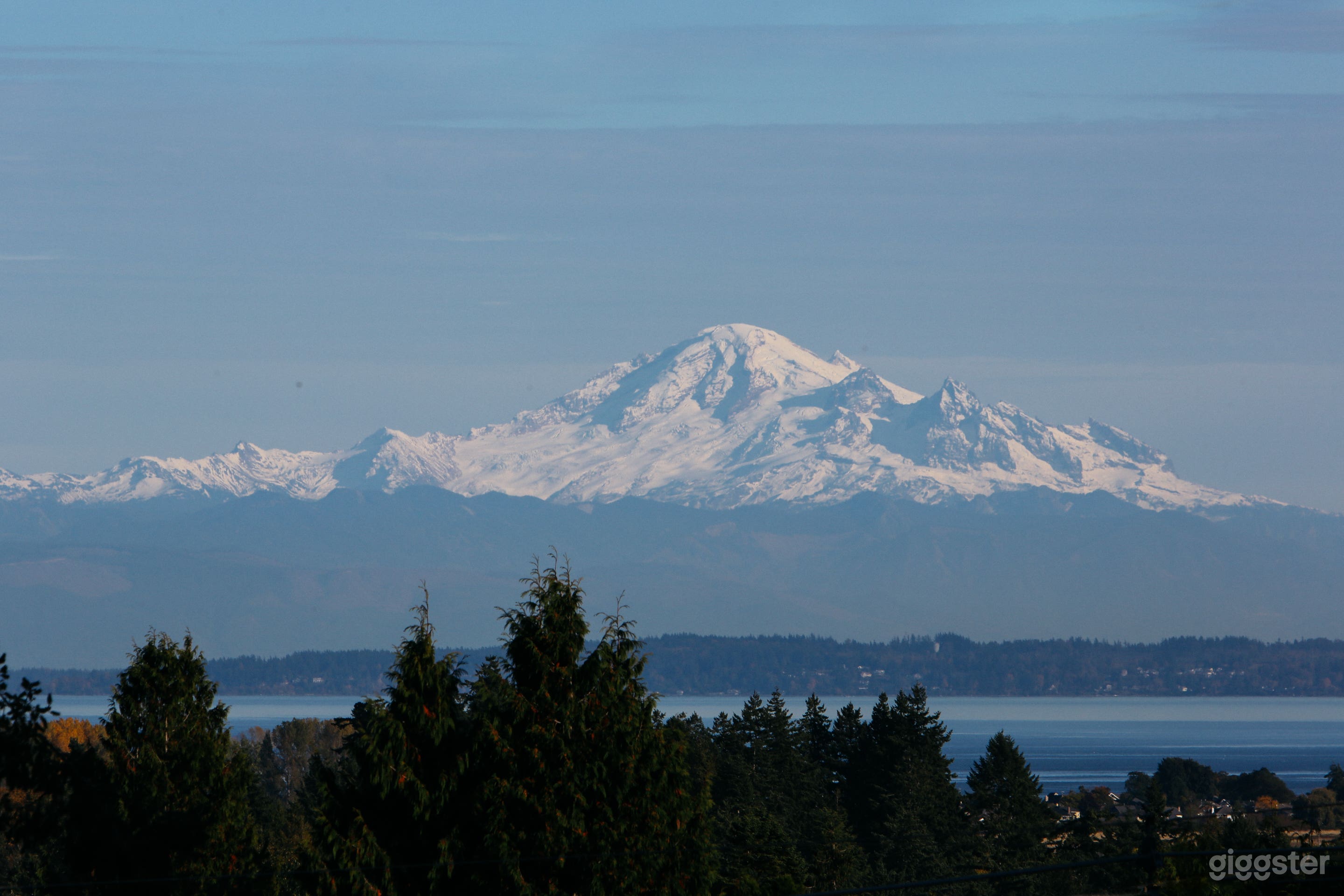 Natural Light House for Film & Photo Shoots, Tsawwassen Photo 2
