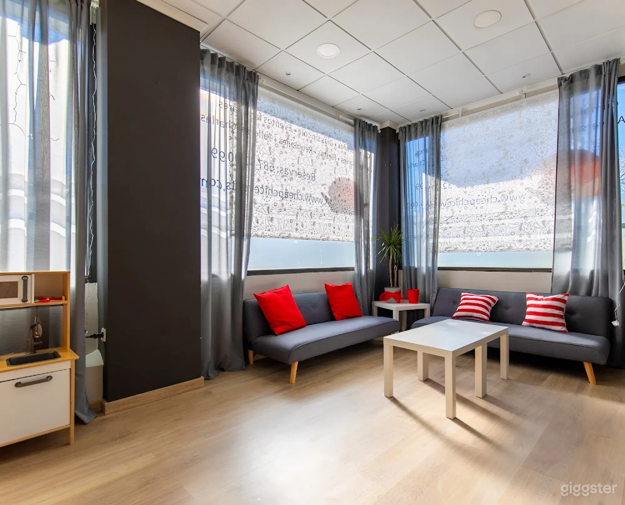 Chic & Versatile Event Space in Madrid Photo 3