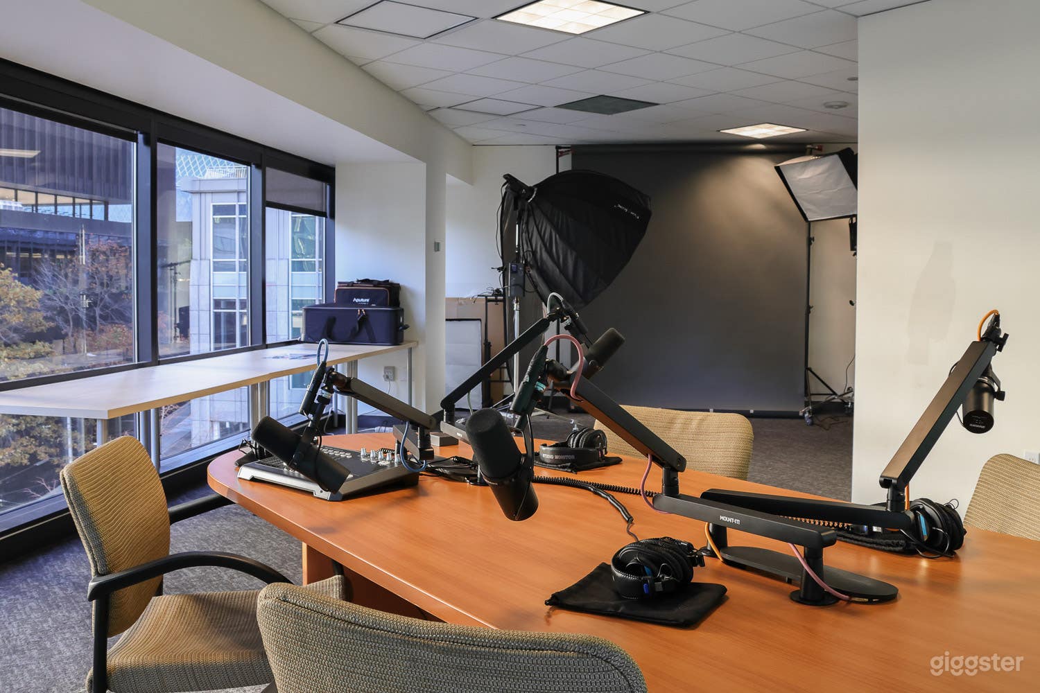 Studio: Professional Podcasting &amp; Creative Space Photo 1