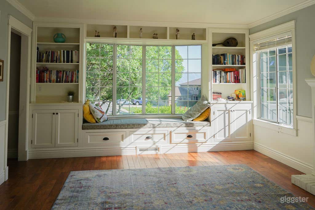 Beautiful Home on the side of Mountains in Utah Photo 2