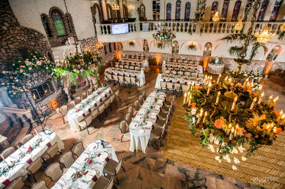 The Palace Room Photo 1