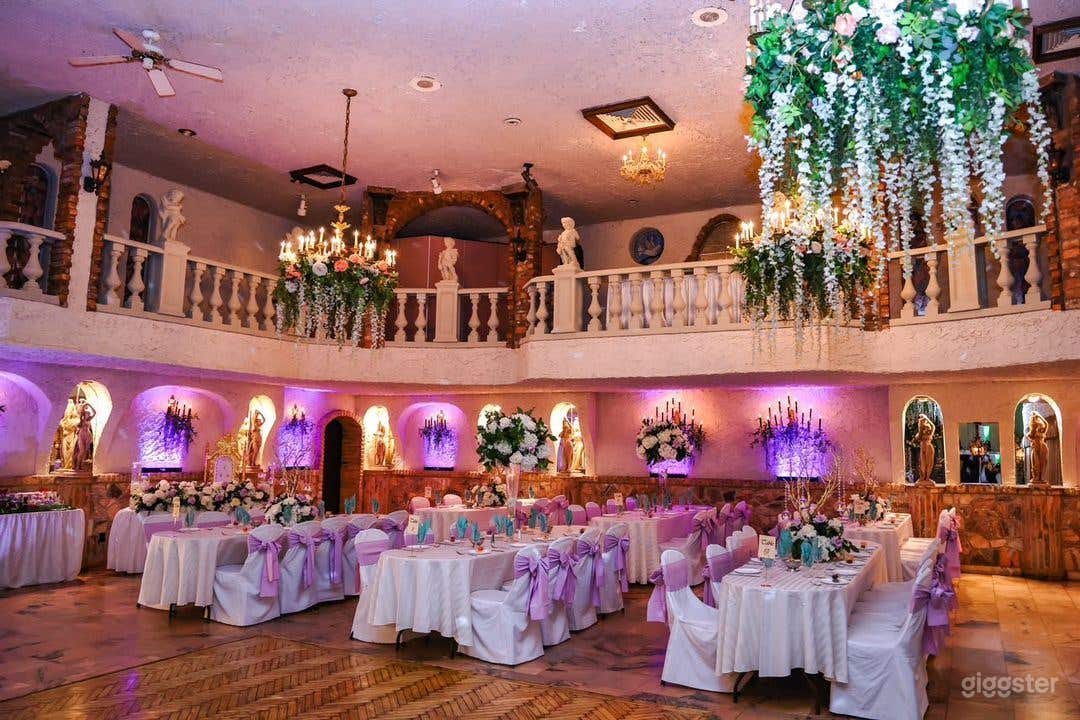 The Palace Room Photo 3