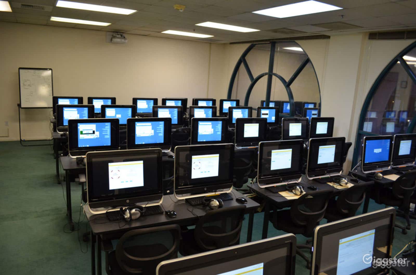 Corporate Meeting Training Facility Glendale Buyout Photo 3