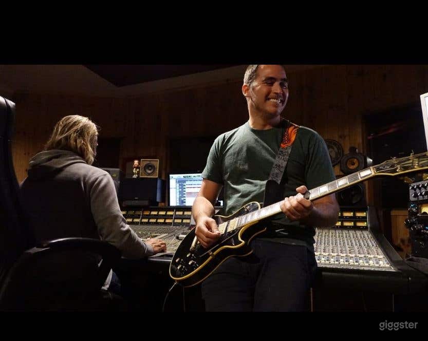 Studio B - Fully Equipped Recording Studio Photo 4