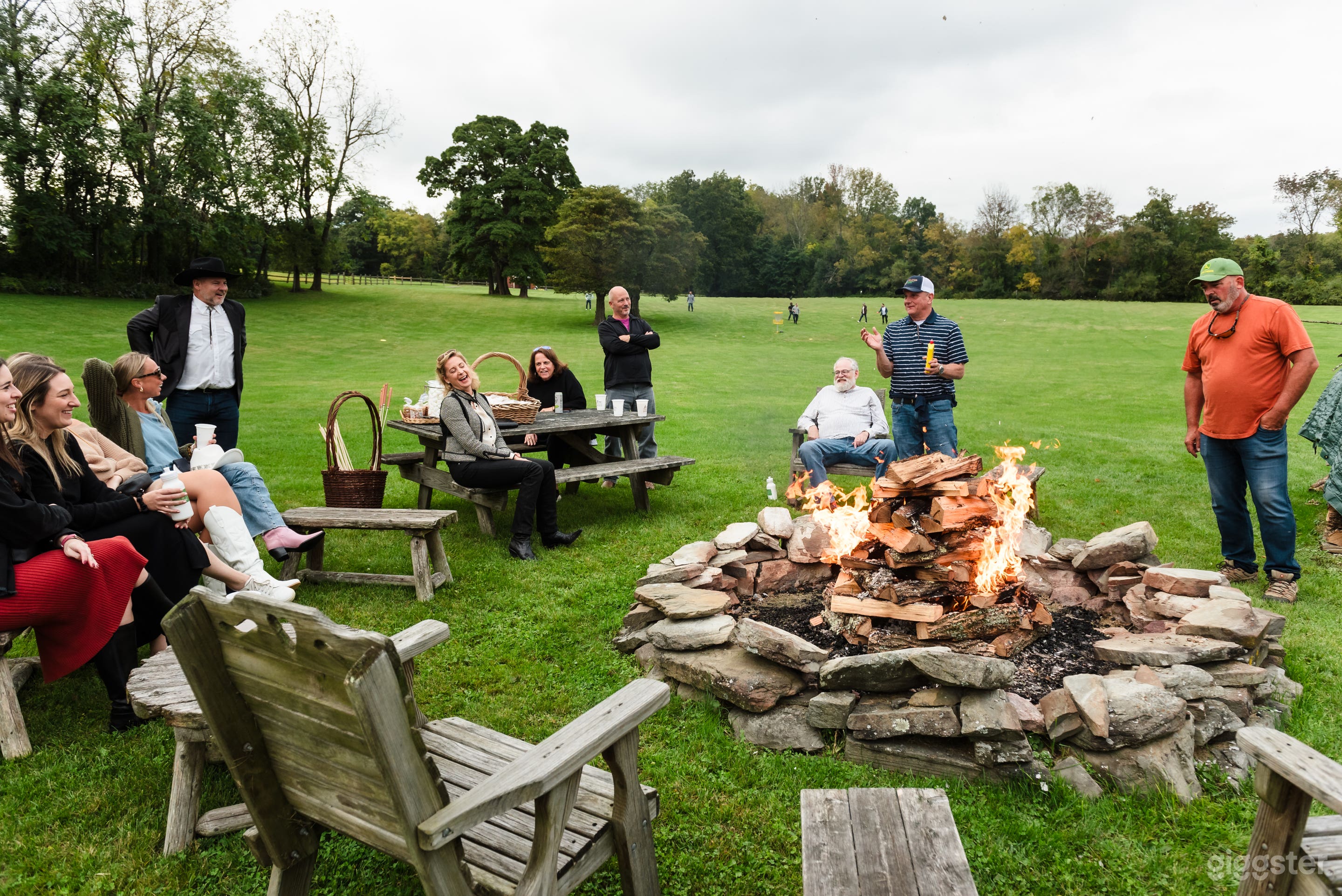 Family Farm Estate: Private Outdoor Paradise  Photo 2