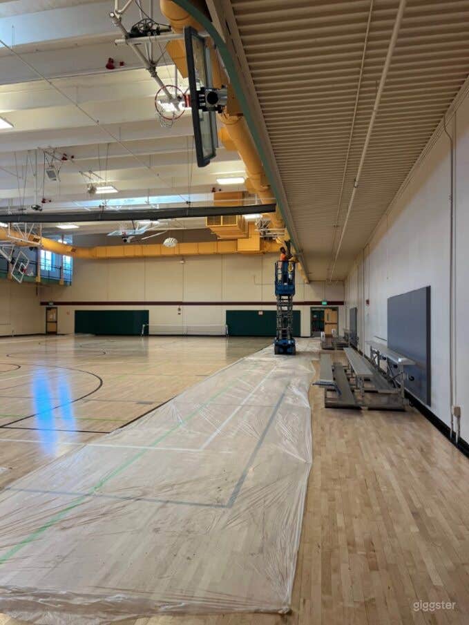 Main Gymnasium/Basketball Court Photo 2