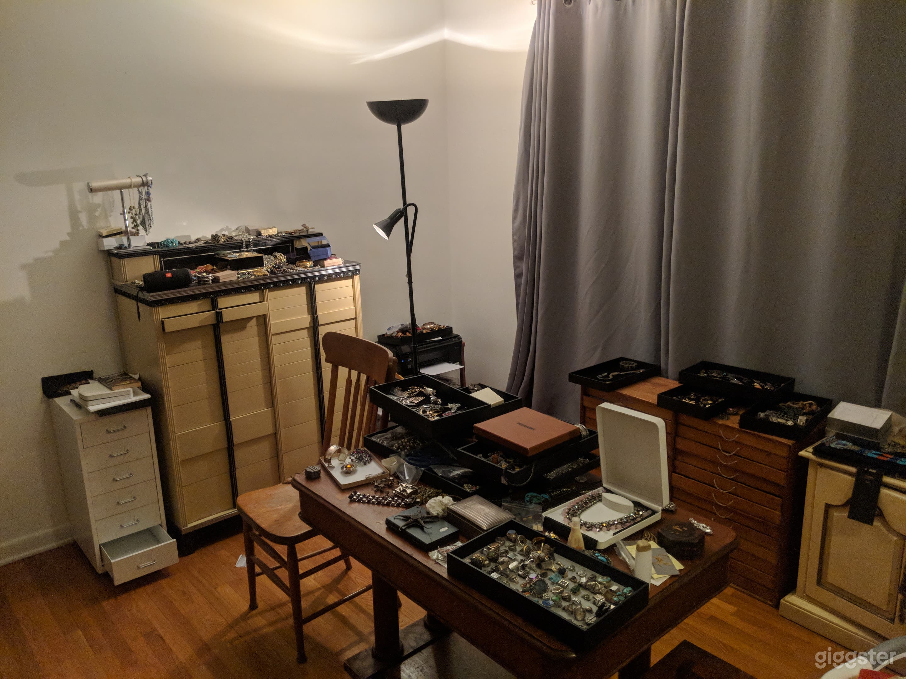 Beautiful All American home. Photo 3