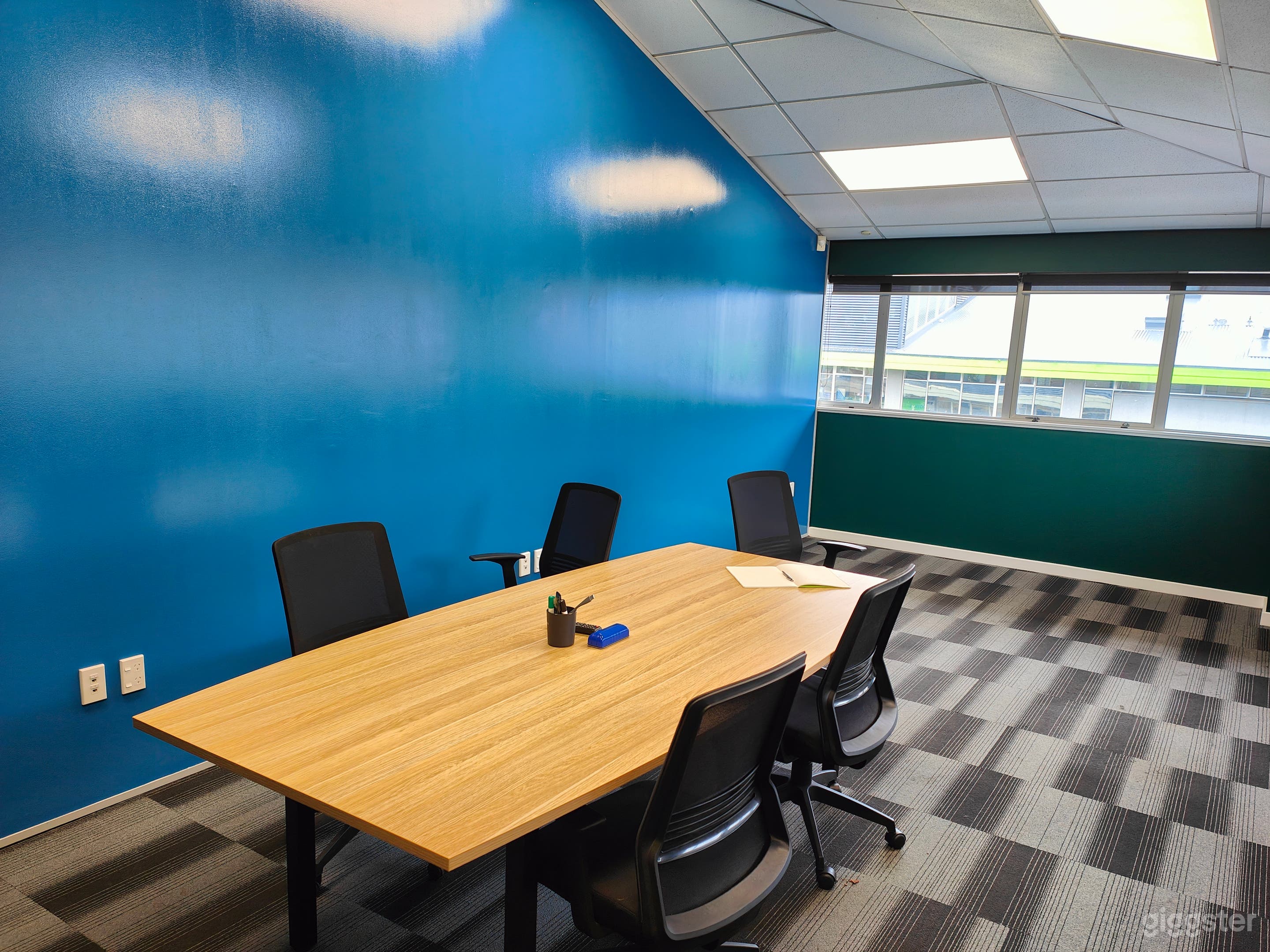 Vibrant Boardroom/Conference Room Photo 2