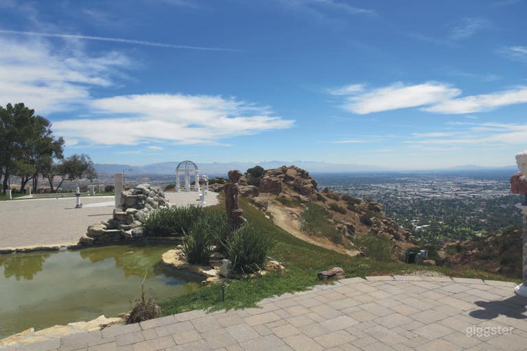  21+ Acre Private Retreat on top of L.A. Mountain 