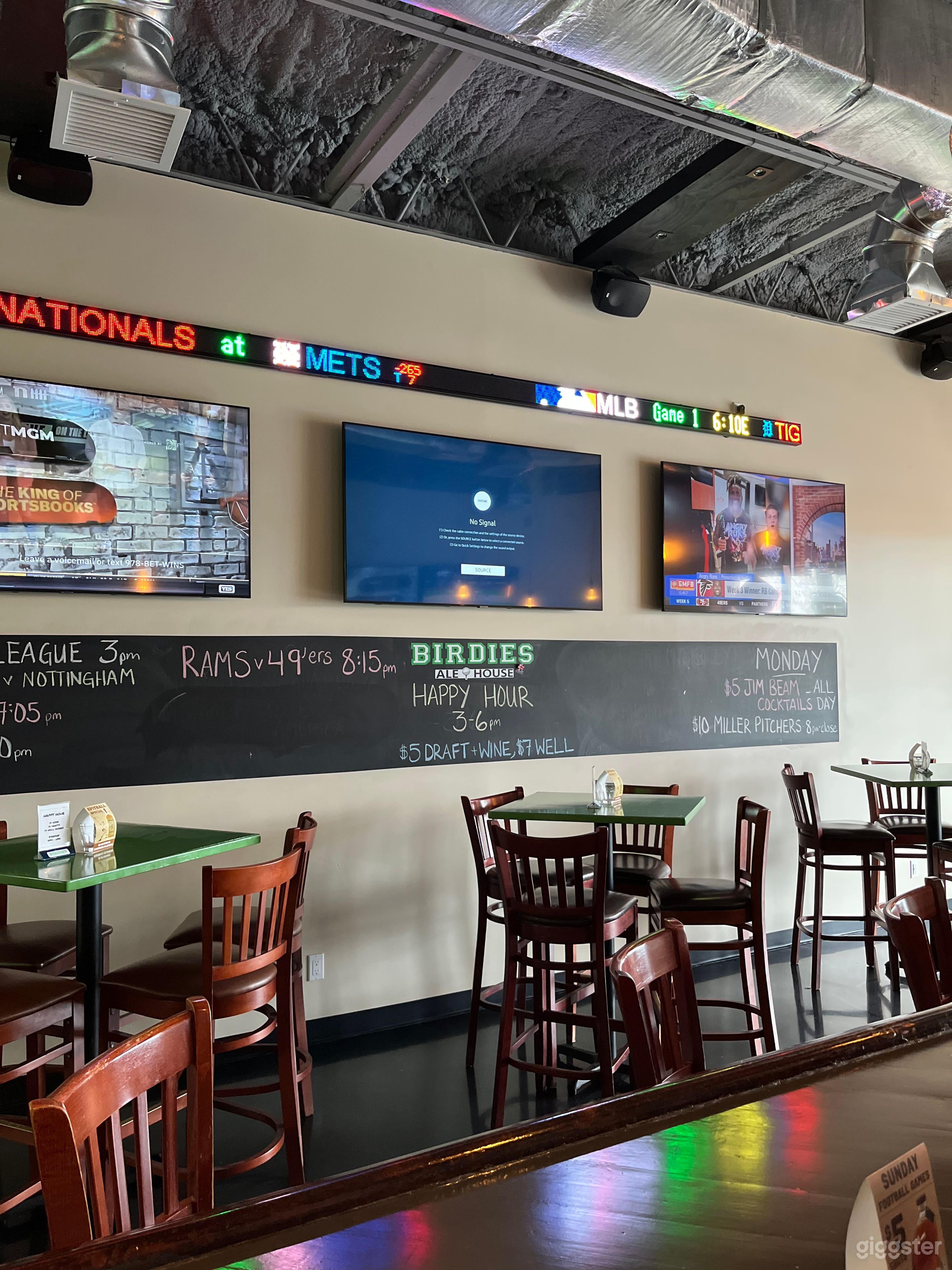 Golf Inspired Sports Book Bar  Photo 3