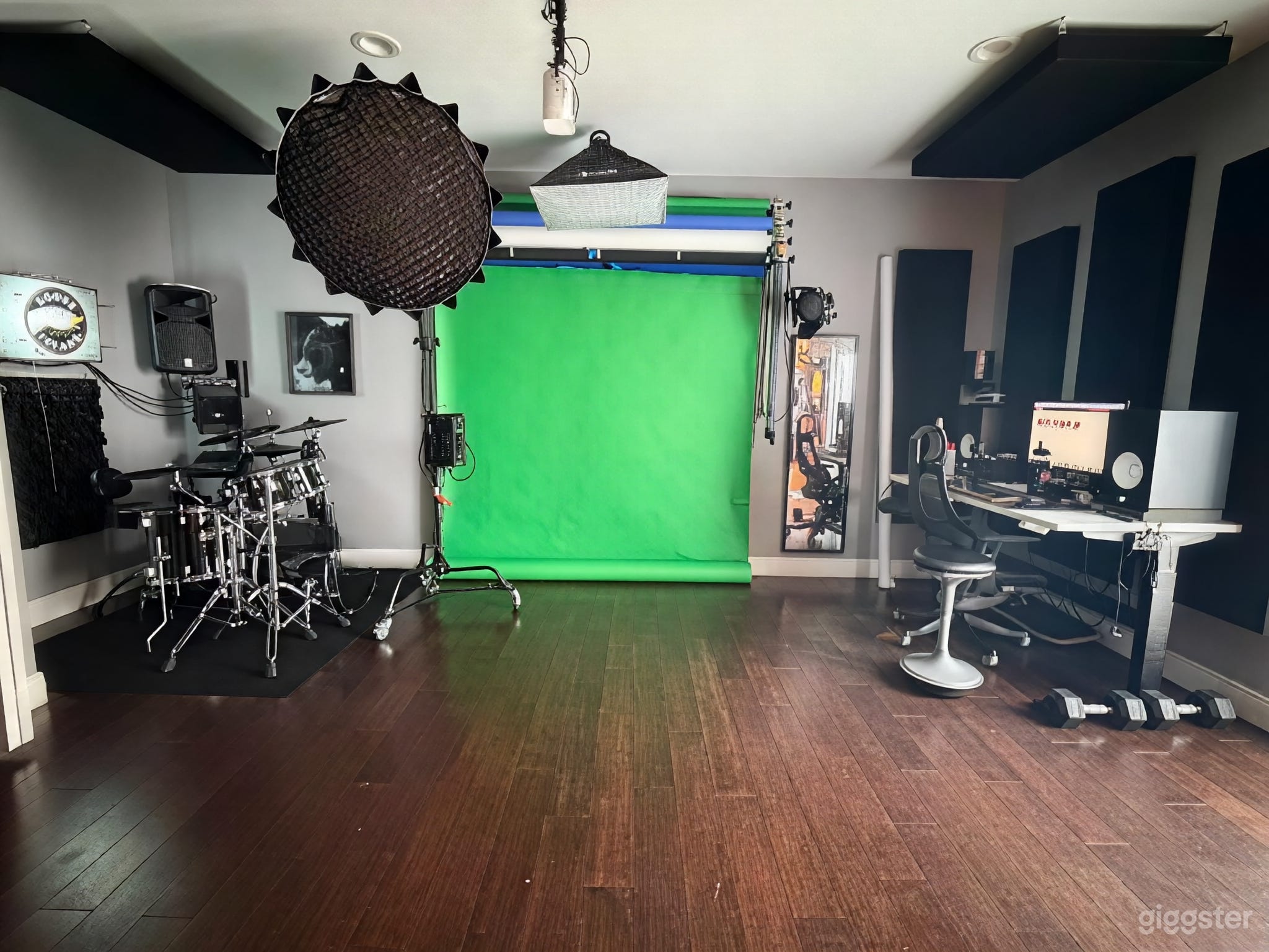 Hollywood Green Screen & Podcast Studio Photo 2