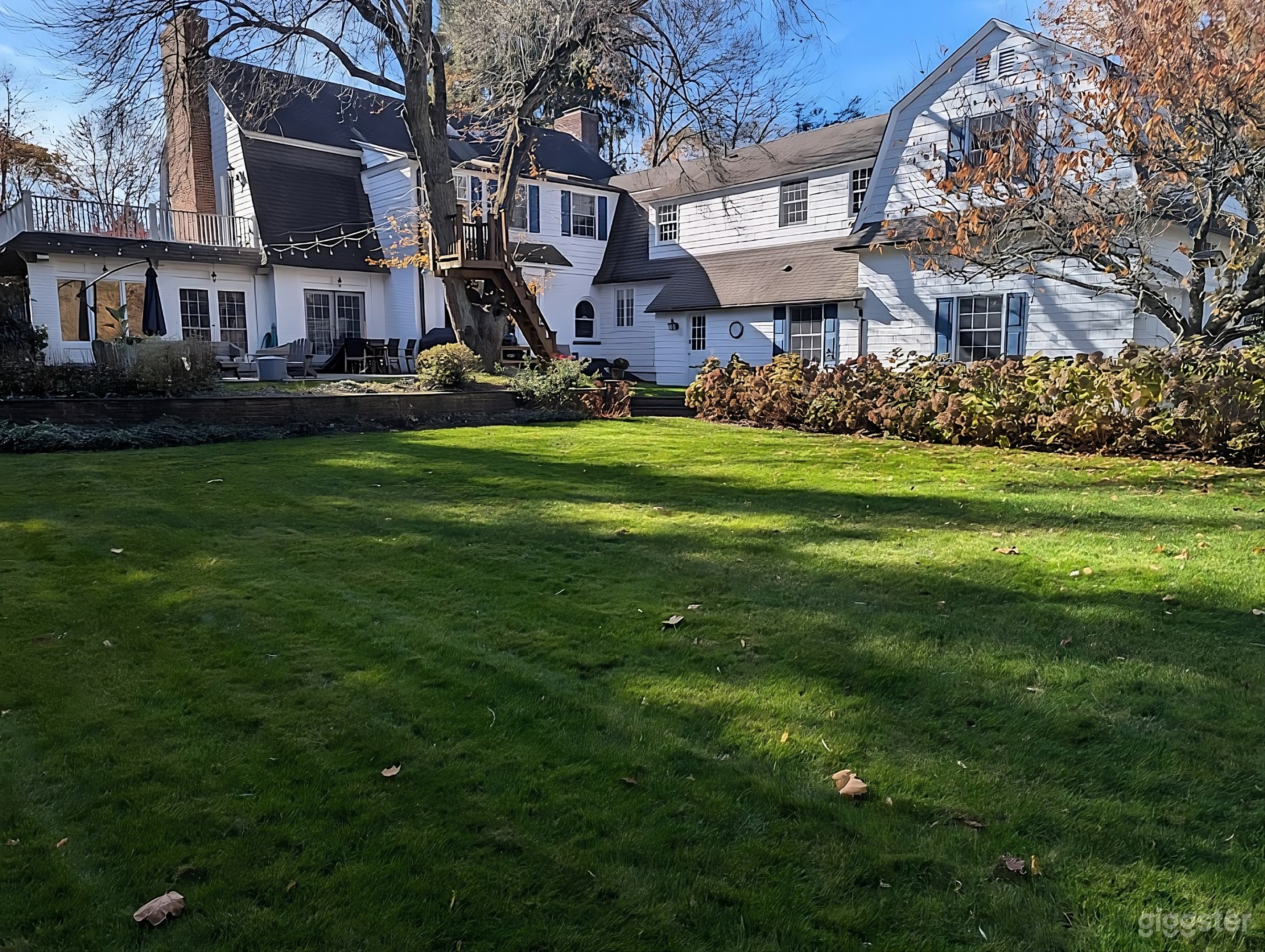 Classic Dutch Colonial Backyard Photo 2