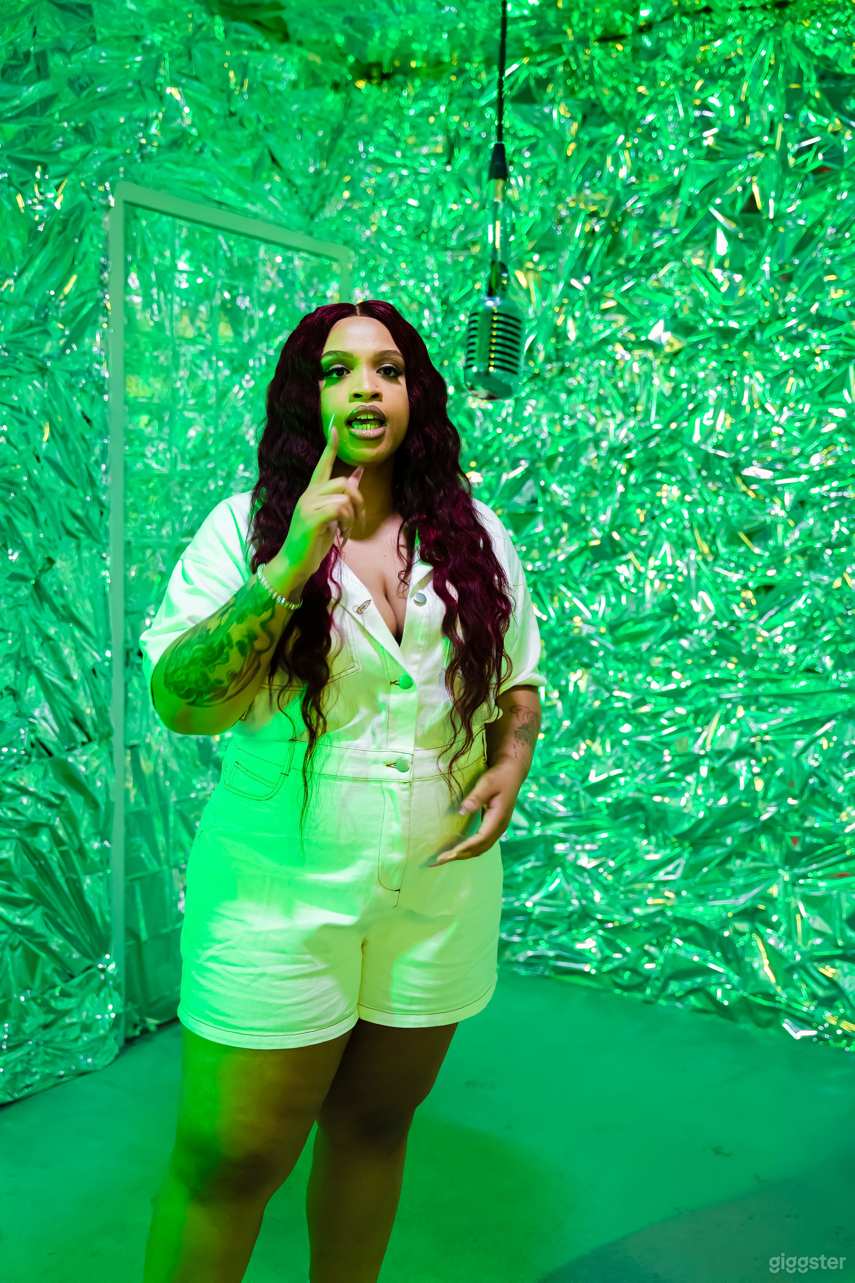 The Reflective Room Photo 3