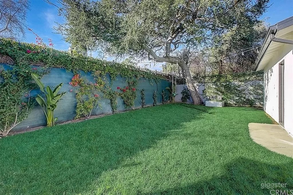 Modern Private Spanish Home Photo 2