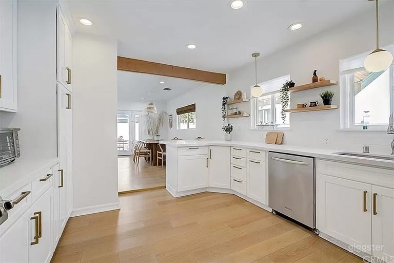  Modern Private Spanish Home 