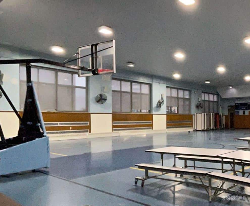 Well-Kept, Large Basketball Gym Photo 4