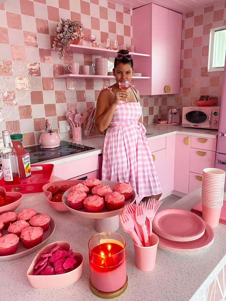  Whip up all your favorite pink foods in the very pink retro kitchen 