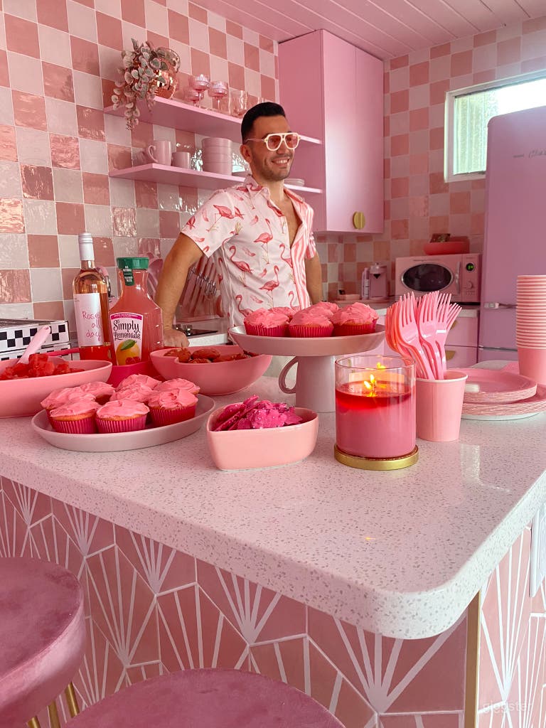  Perfect place for a pink party 