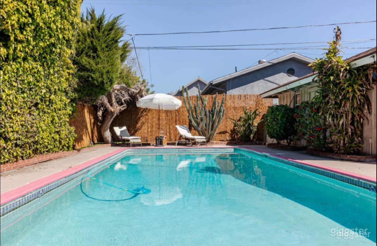 Hollywood pool & great sun until sunset Photo 1