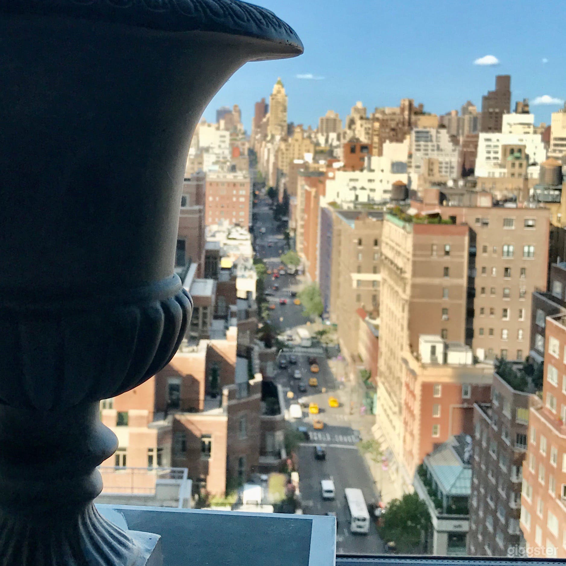 Office Meeting Space with Skyline View Photo 3