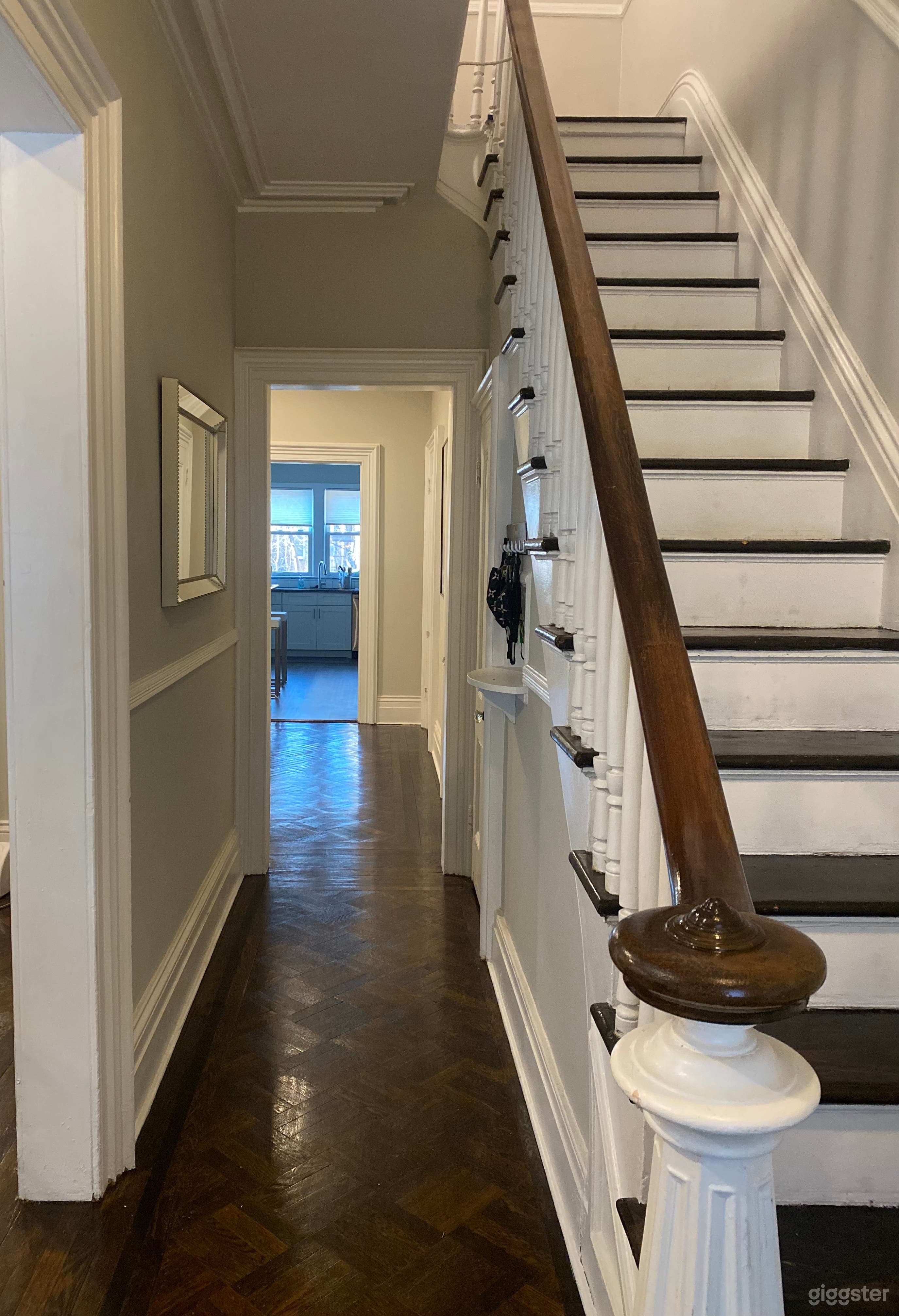 Urban Luxe Home Photo 3