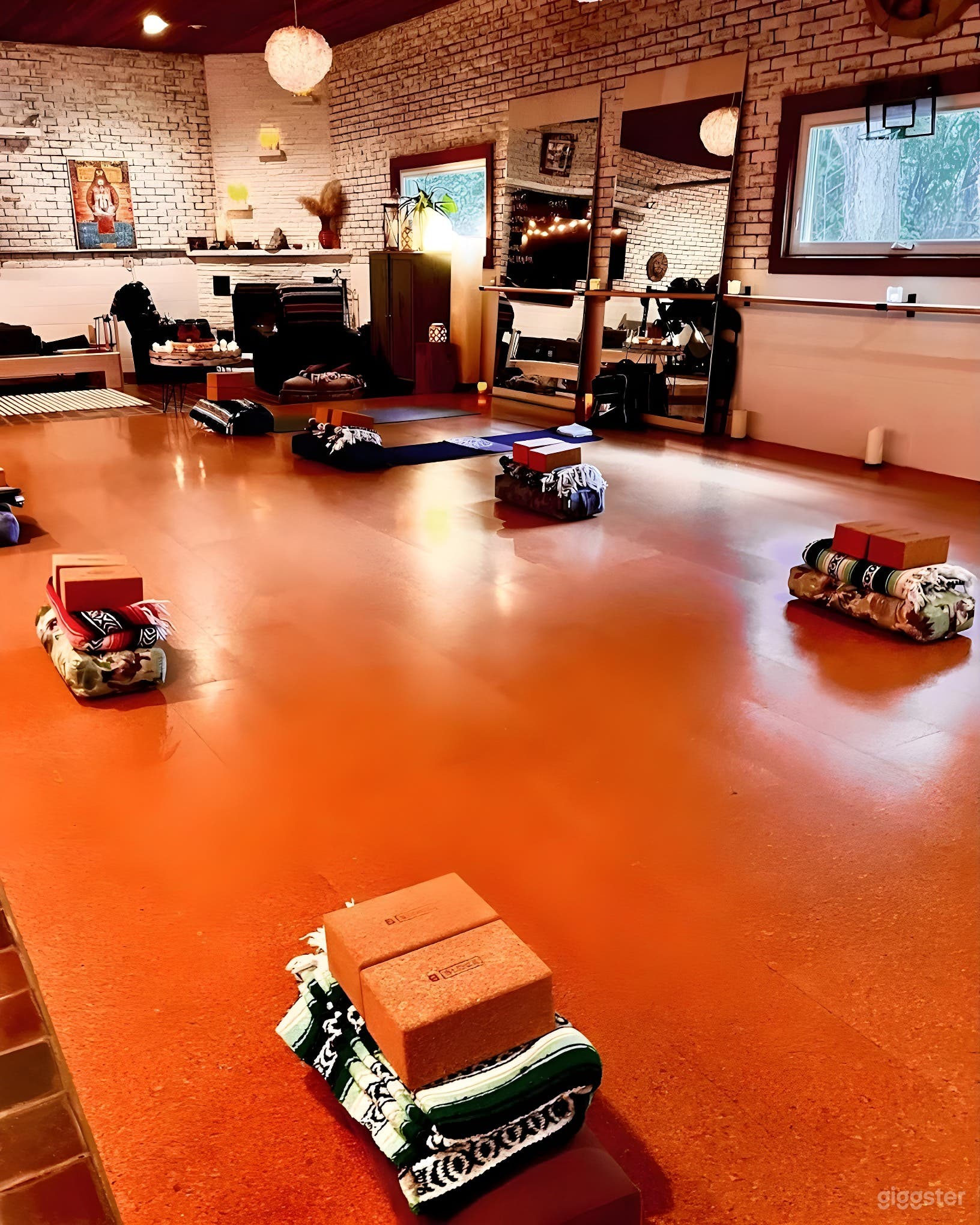 White Brick Yoga Studio  Photo 3