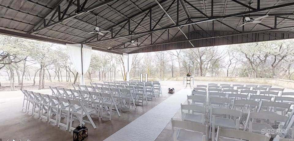 Beautiful Banquet Hall Photo 1