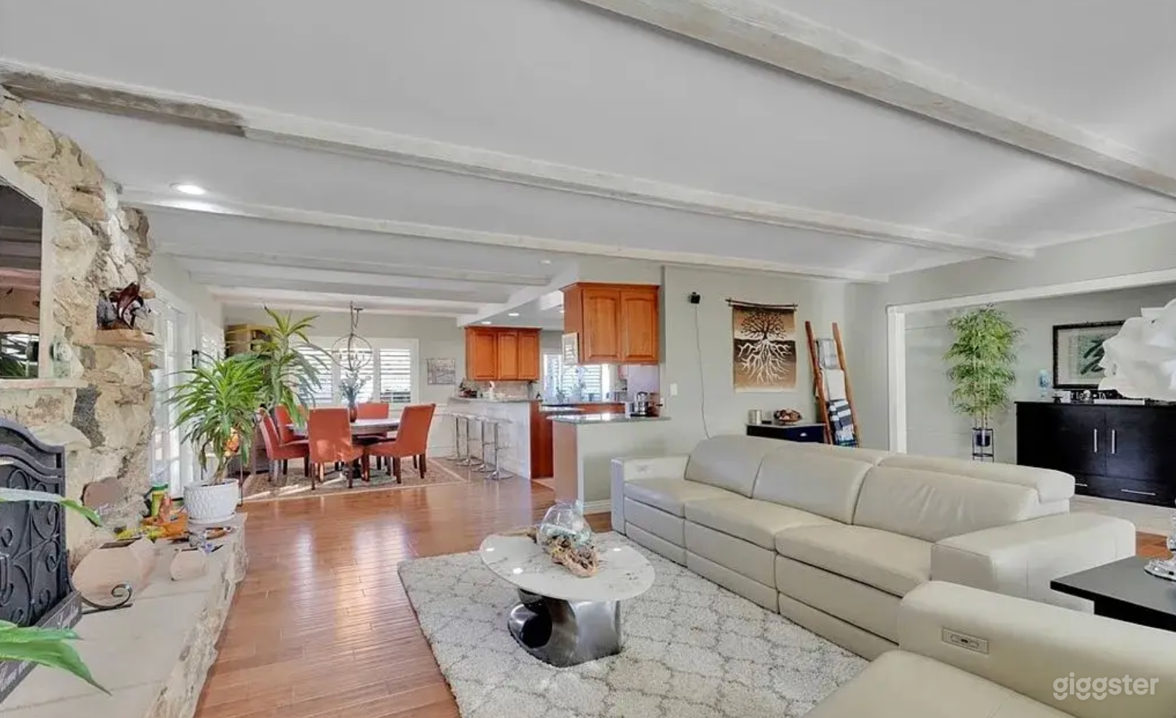 Vintage Ranch Property with Expansive Views — Ideal for Film Photo 2