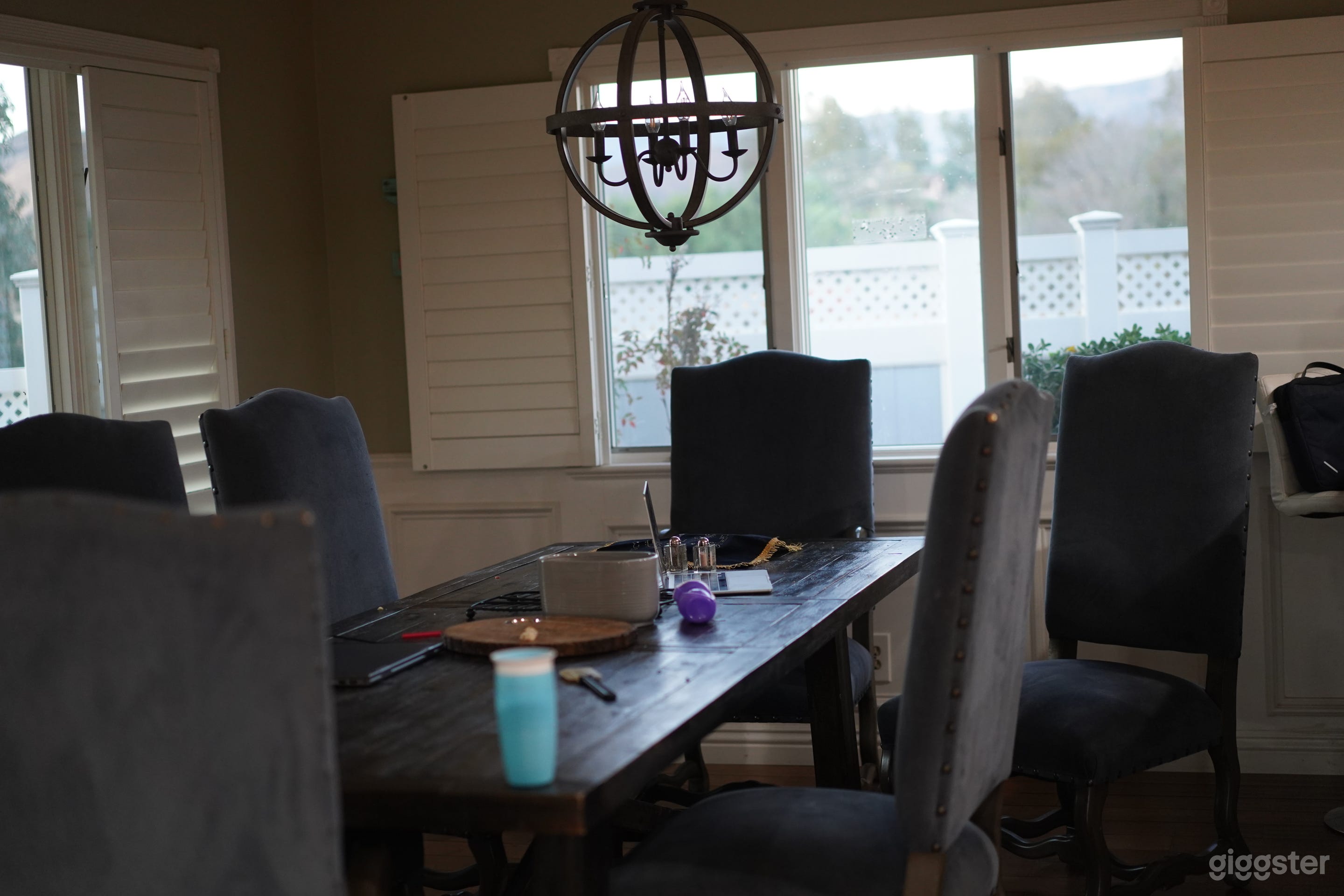 Vintage Ranch Property with Expansive Views — Ideal for Film Photo 3