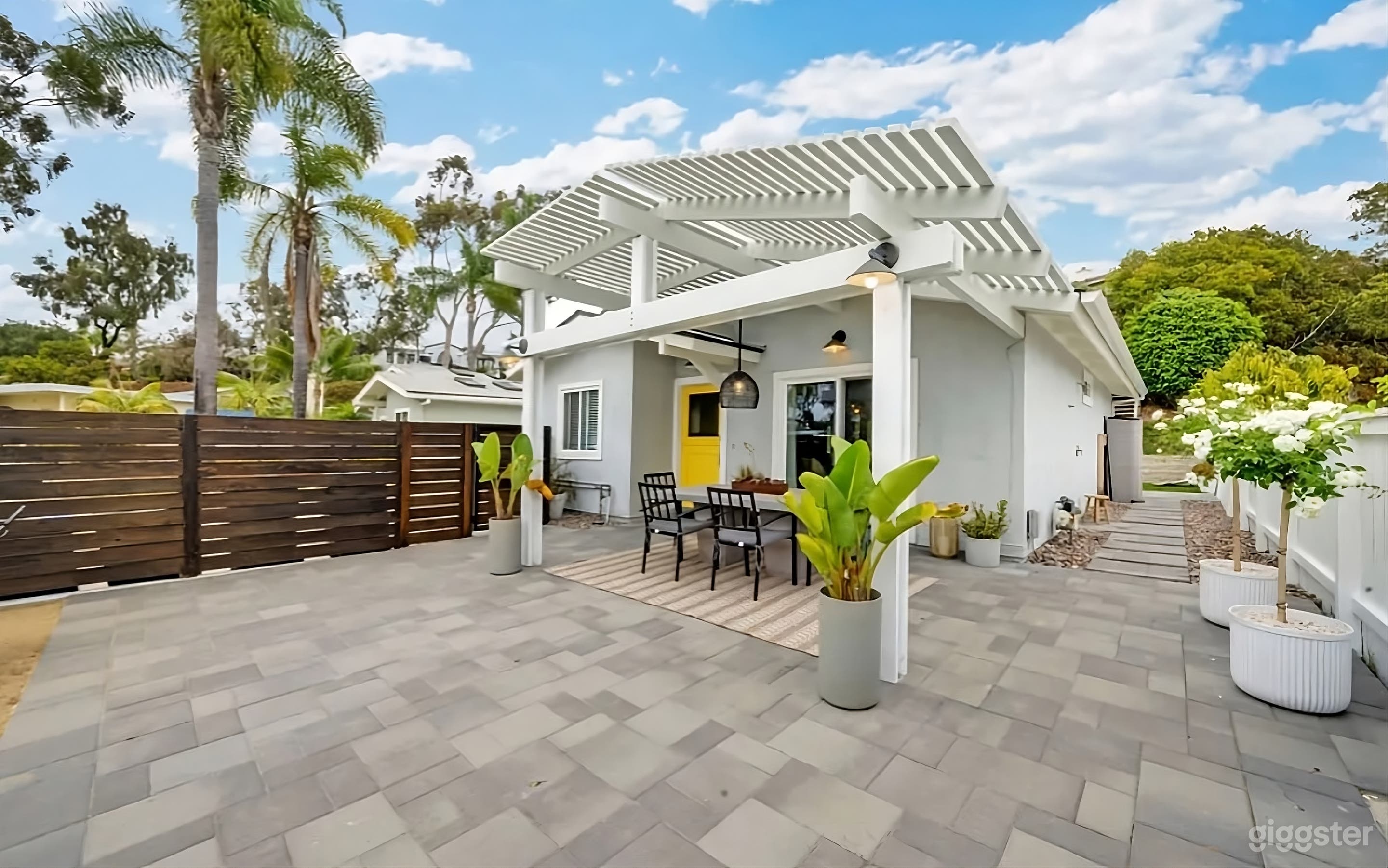 Modern Private Backyard Paradise Photo 1