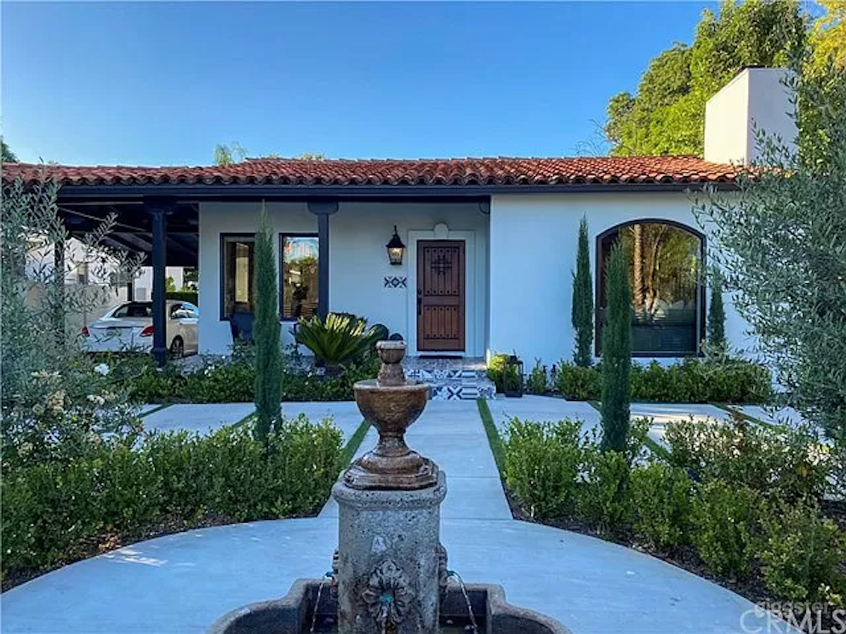 Spanish Gem in Van Nuys Photo 1