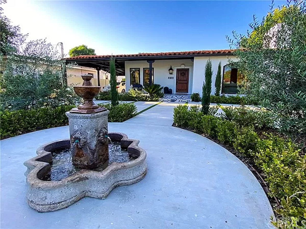 Spanish Gem in Van Nuys Photo 2