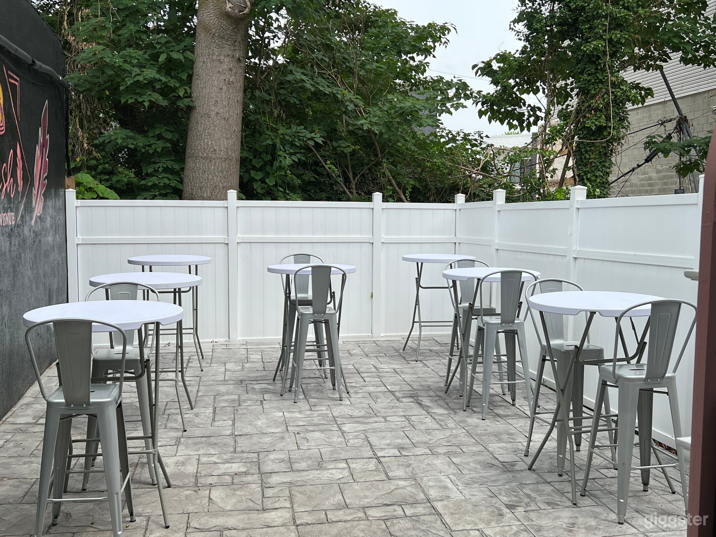 Charming and Unique Events Venue Photo 4