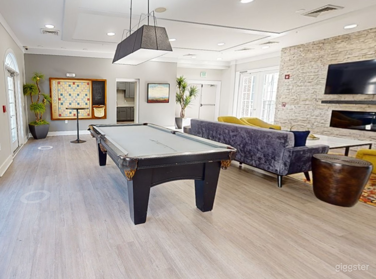 Chic Entertainment Lounge &amp; Patio in Towson Photo 2