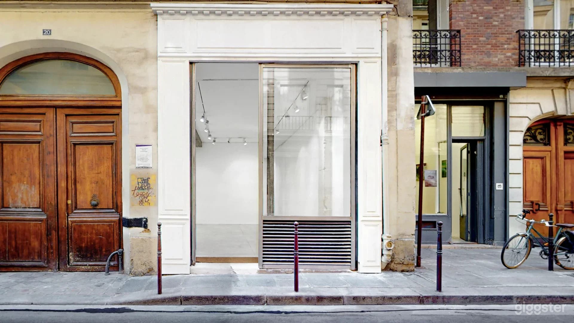 Photo de Galerie historique avec cour privée 1