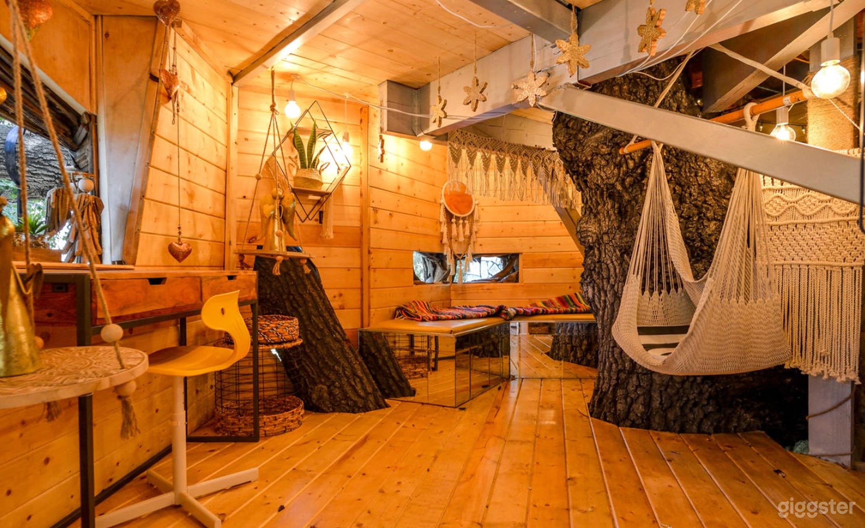  Secluded Outdoor Retreat Photo 2