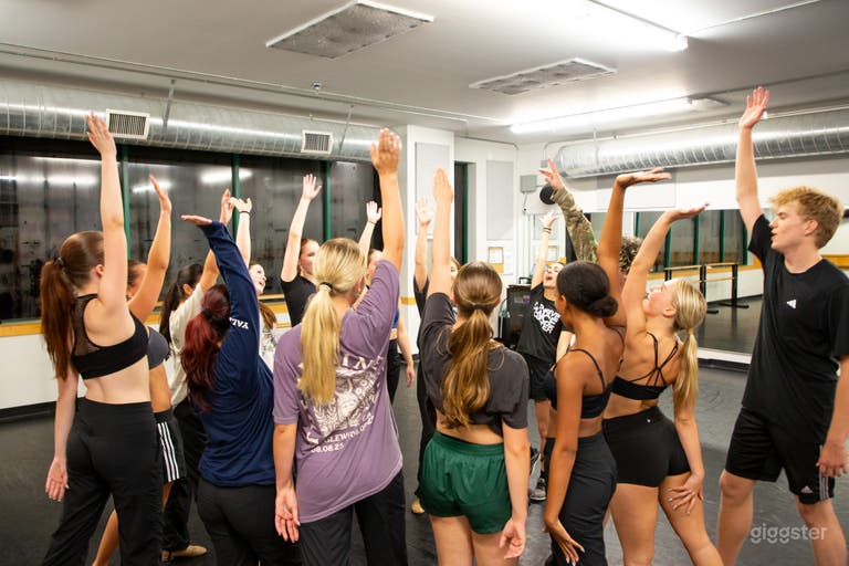  DANCE STUDIO D 912 sq ft 