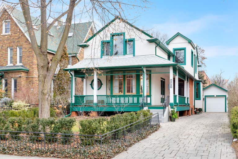  Charming, wraparound porch house in Parkdale 