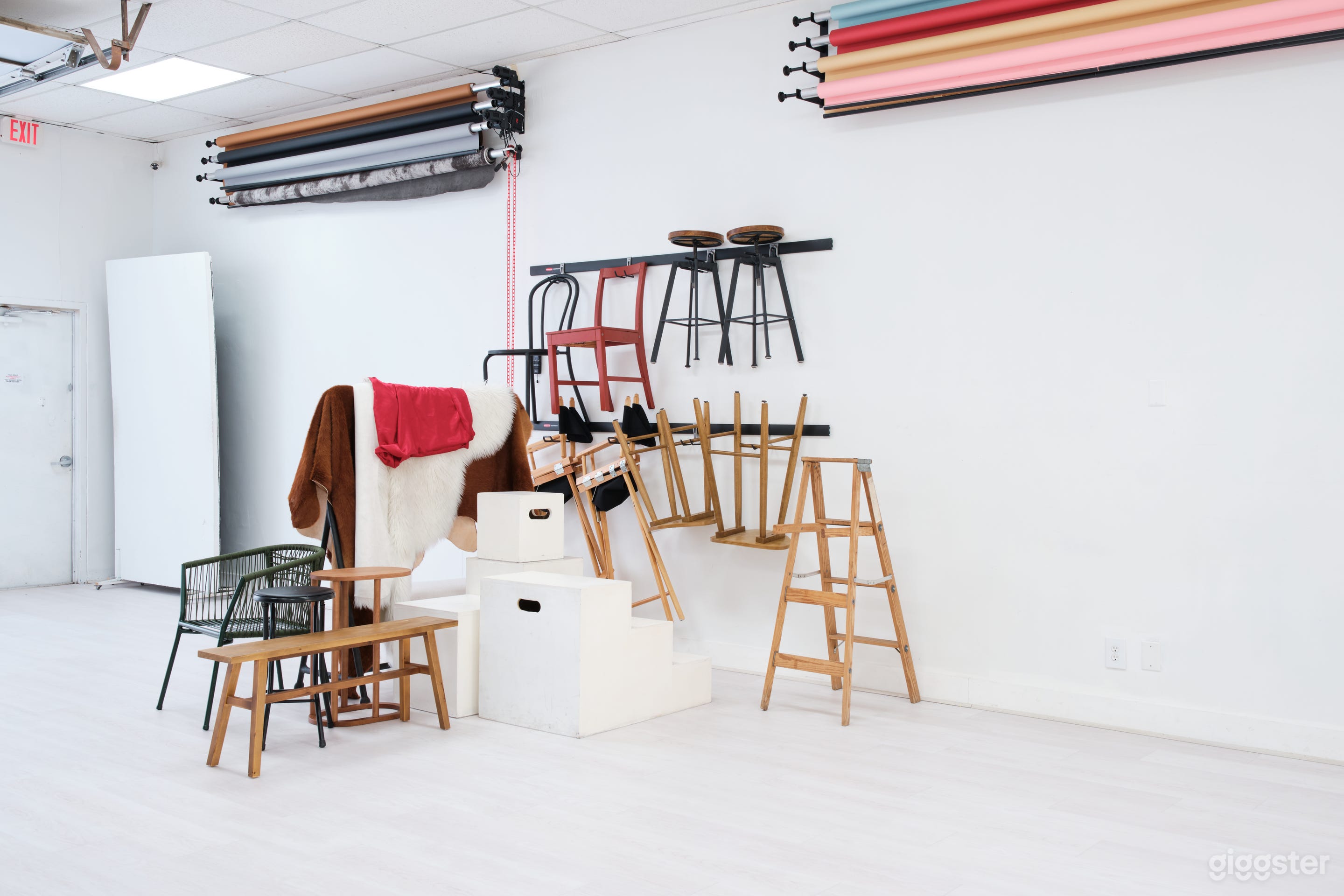 Video & Photo Studio w/ Natural Light and CYC Wall Photo 4