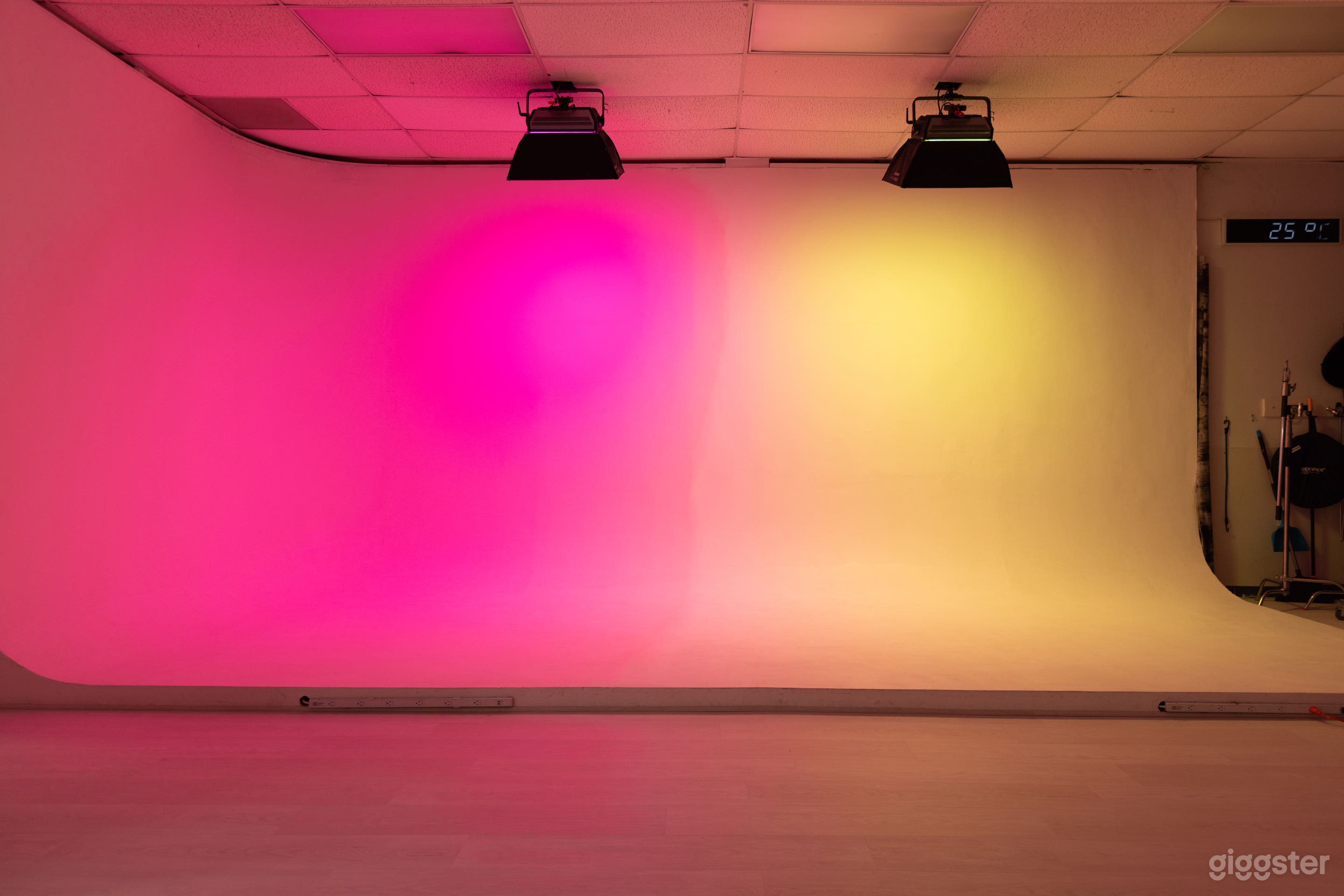 Video & Photo Studio w/ Natural Light and CYC Wall Photo 2