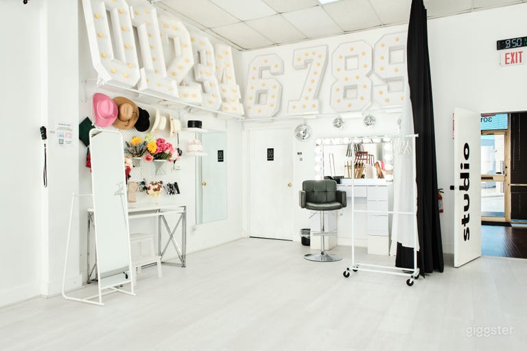  Video & Photo Studio w/ Natural Light and CYC Wall 