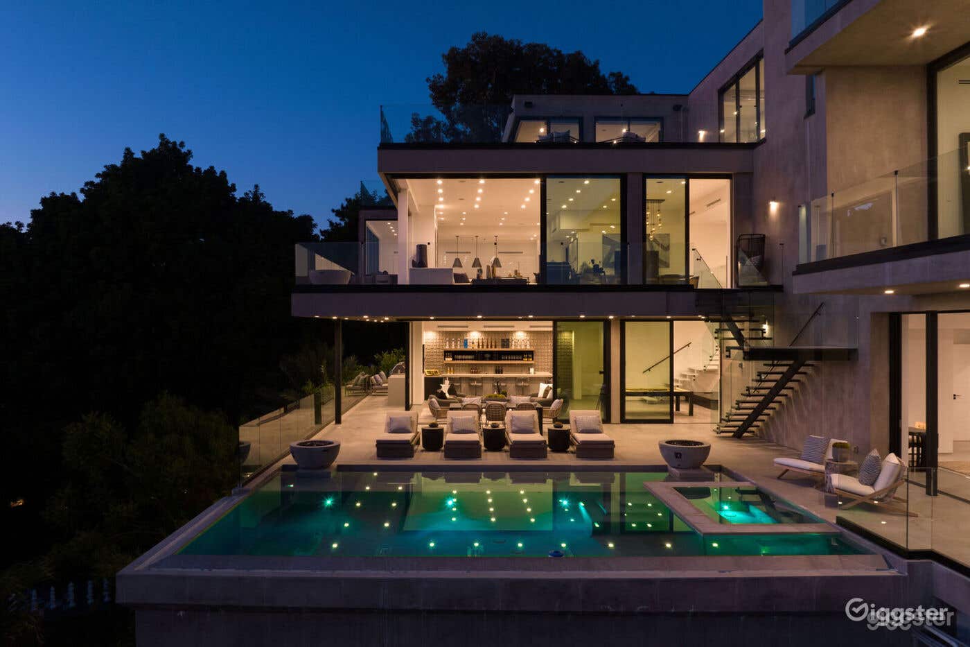  LLOYDCREST LUMINARY: CINEMATIC BLISS/POOL Photo 3