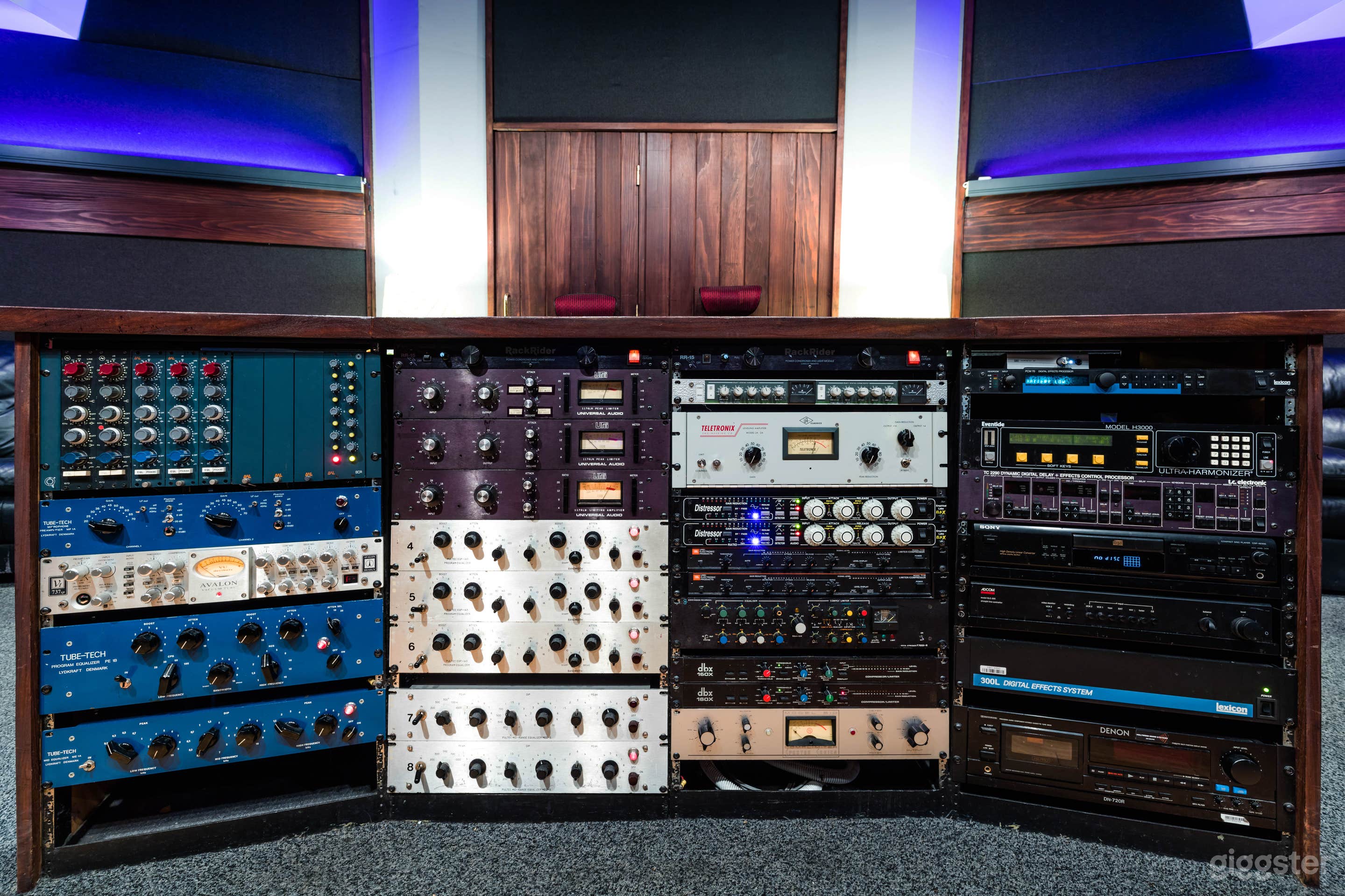 Clear Lake - Studio A
Outboard Gear